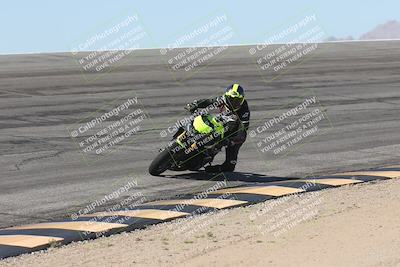 media/Oct-13-2025-Moto Forza (Mon) [[a66d839500]]/3-B Group/Session 2 (Bowl)/